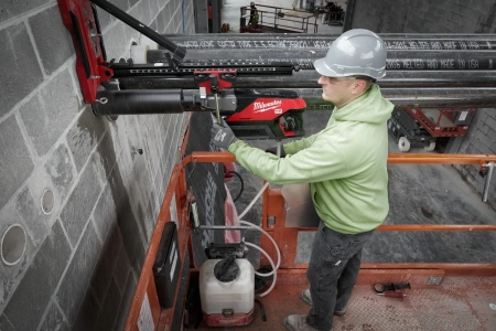 Аккумуляторная установка алмазного сверления Milwaukee MXF DCD150-302C FUEL (Арт. 4933464887)