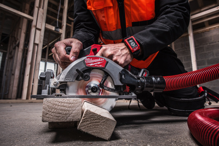 Аккумуляторная компактная циркулярная пила по дереву Milwaukee M12 FCS442-0X (замена для 4933448225) (Арт. 4933493488)