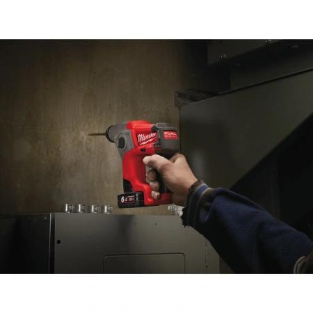 Аккумуляторный компактный 2-х режимный SDS-Plus перфоратор Milwaukee M12 CH-602X FUEL  (Арт. 4933451510)