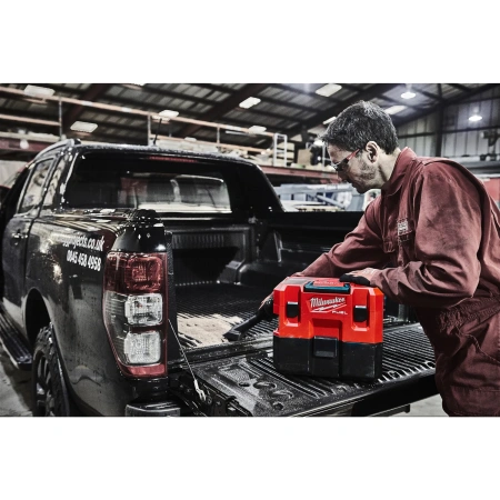 Аккумуляторный пылесос для воды и сухого мусора Milwaukee M12 FVCL-0 FUEL  (Арт. 4933478186)