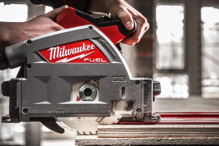 Аккумуляторная погружная пила Milwaukee M18 FPS55-552P FUEL (Арт. 4933478778)