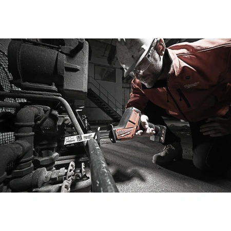 Аккумуляторная компактная сабельная пила Milwaukee M12 CHZ-602X FUEL HACKZALL  (Арт. 4933451511)
