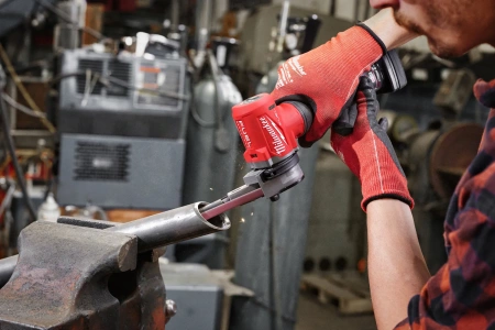 Аккумуляторная ленточная шлифовальная машина Milwaukee M12 FBFL13-402B FUEL (Арт. 4933480961)