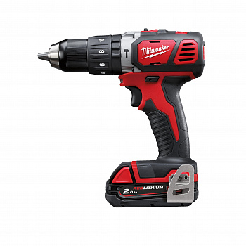 Аккумуляторная ударная дрель-шуруповерт Milwaukee M18 BPD-202C  (Арт. 4933443515)