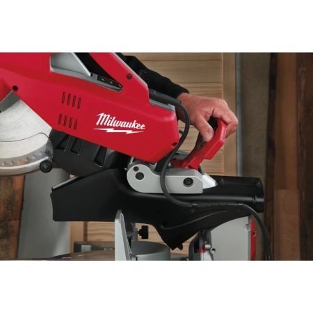 Торцовочная пила Milwaukee MS 304 DB  (Арт. 4933471052)