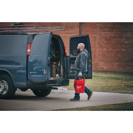 Аккумуляторная прочистная машина Milwaukee M12 BDC6-202C  (Арт. 4933451635)