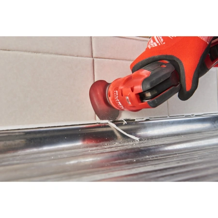 Аккумуляторный многофункциональный инструмент Milwaukee M12 FMT-422X FUEL  (Арт. 4933472239)