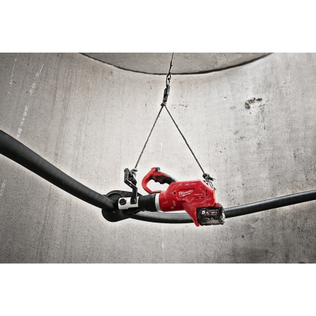Аккумуляторный гидравлический инструмент для резки кабелей FORCE LOGIC Milwaukee M18 HCC75R-502C ONE-KEY  (Арт. 4933459271)