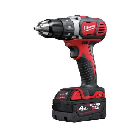 Аккумуляторная безударная дрель-шуруповерт Milwaukee M18 BDD-402C  (Арт. 4933443565)