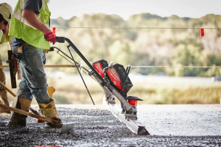 Аккумуляторная виброрейка Milwaukee MXF PSCKIT-302 FUEL (Арт. 4933479774)