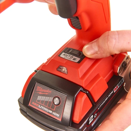 Аккумуляторный шуруповерт для работ по гипсокартону Milwaukee M18 FSGC-202X FUEL  (Арт. 4933459199)