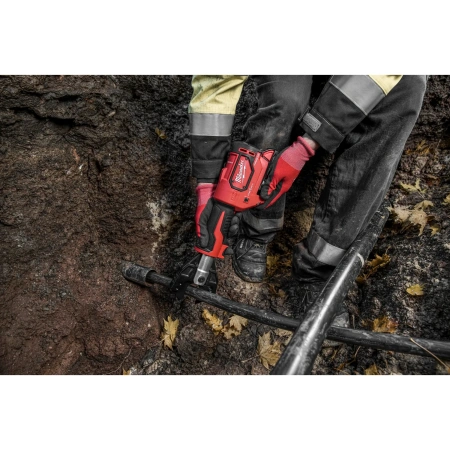 Аккумуляторный гидравлический инструмент для резки кабелей FORCE LOGIC Milwaukee M18 ONEHCC-201C ACSR SET  (замена для 4933451196) (Арт. 4933464304)