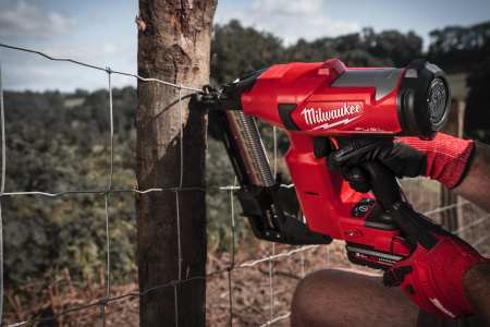 Аккумуляторный степлер Milwaukee M18 FFUS-0C FUEL (Арт. 4933479834)