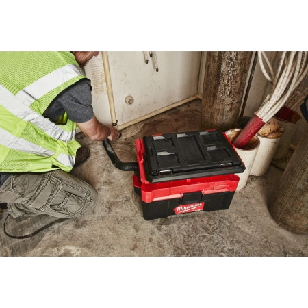 Аккумуляторный пылесос для воды и сухого мусора Milwaukee M18 FPOVCL-0 FUEL PACKOUT  (Арт. 4933478187)