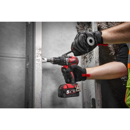Аккумуляторная ударная дрель-шуруповерт Milwaukee M18 BLPD2-502X  (Арт. 4933464517)