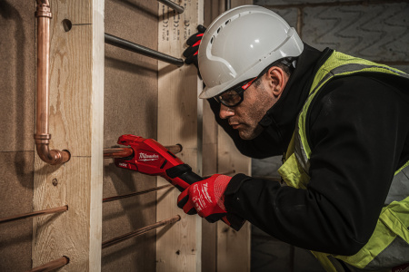 Аккумуляторный труборез для труб из нержавеющей стали Milwaukee M12 PCSS-202C (Арт. 4933479242)