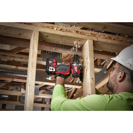 Аккумуляторная ударная дрель-шуруповерт Milwaukee M18 BLPD2-502X  (Арт. 4933464517)